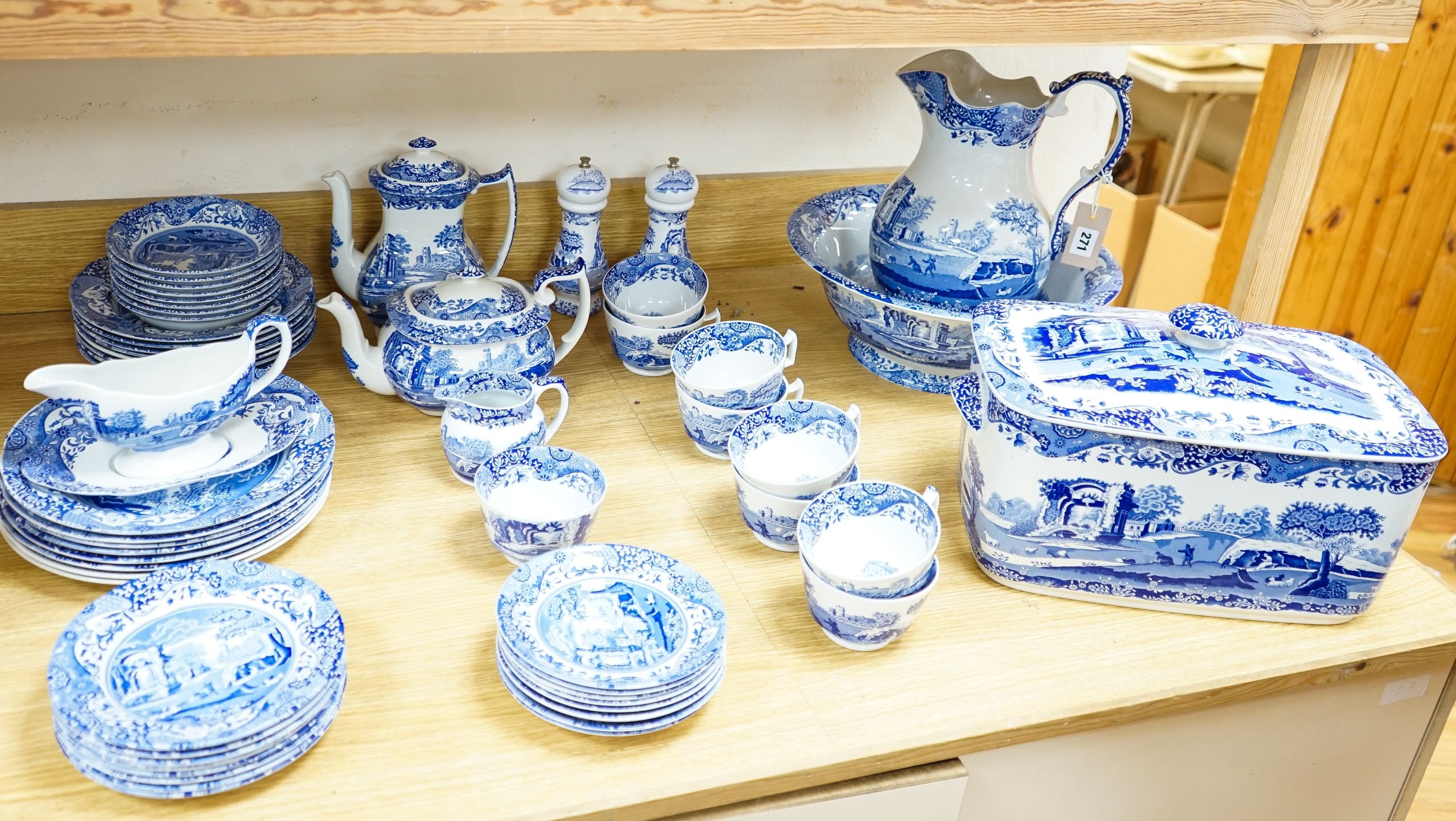 A Spode Italian design part service, including salt, pepper, tea and coffee pots, jug and basin etc.